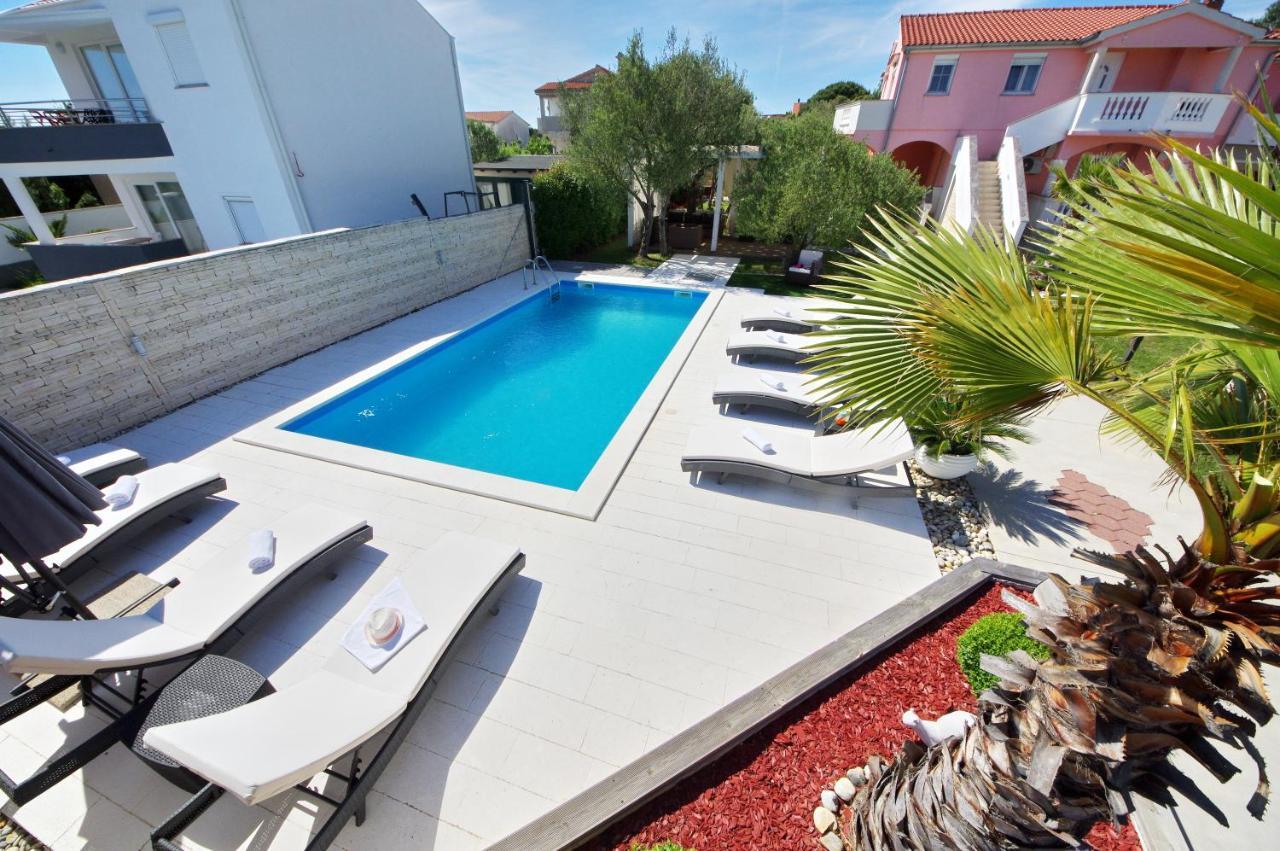 Apartment Emili *