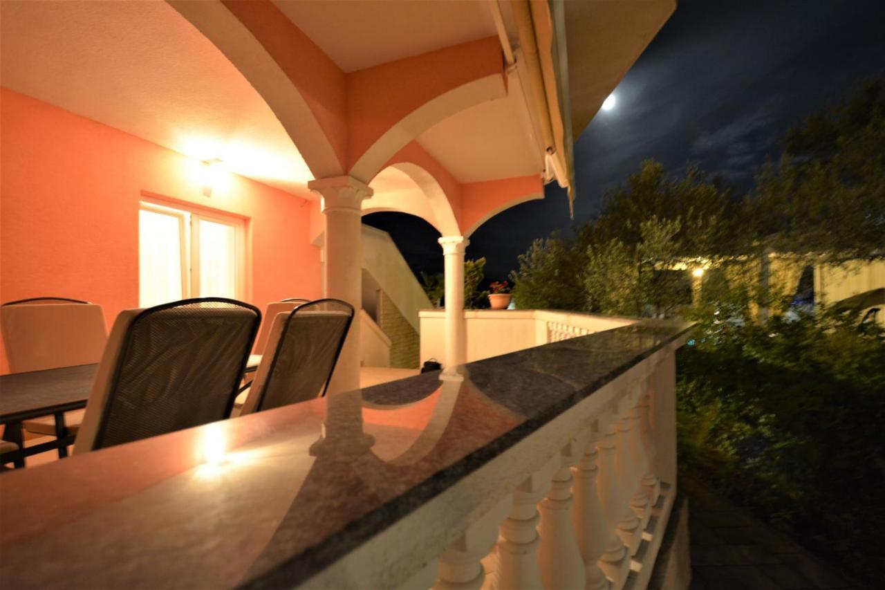 Apartment Emili *