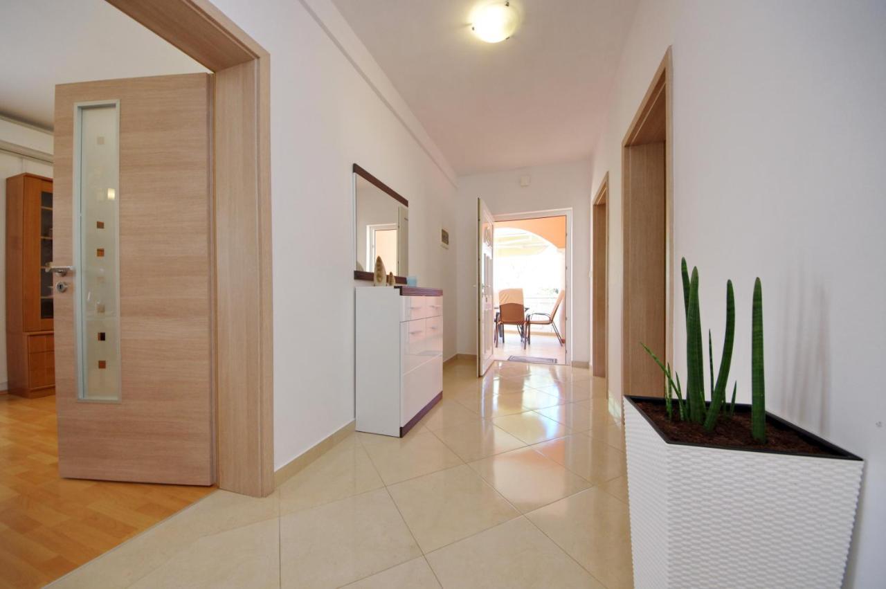 Apartment Emili
