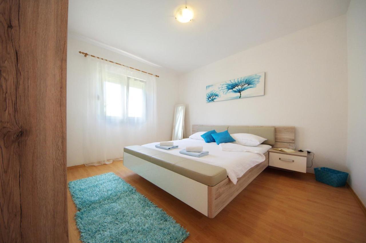 Apartment Emili Sukosan
