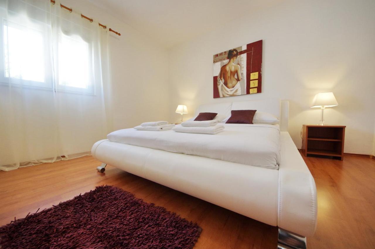 Apartment Emili