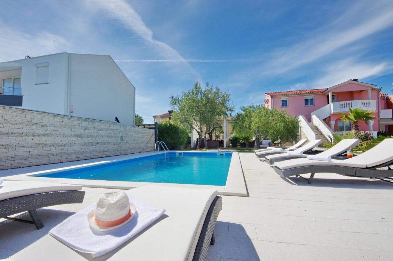 Apartment Emili *