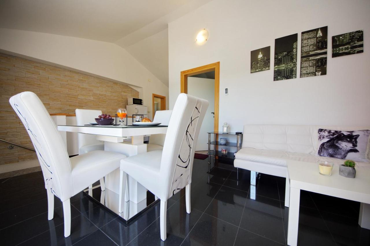 Emili Apartmán Sukošan